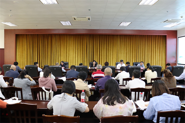 图为家属助廉座谈会现场